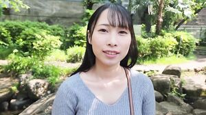 UBUG-004 H-Cup Nursery Teacher, Embarrassed and Squirting at Home, Debut Document Karin (20 Years Old)