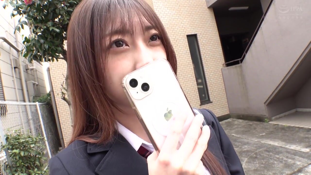HRSM-113 I made the unresponsive sugar baby girl, who was constantly on her phone, submit completely until she went crazy.