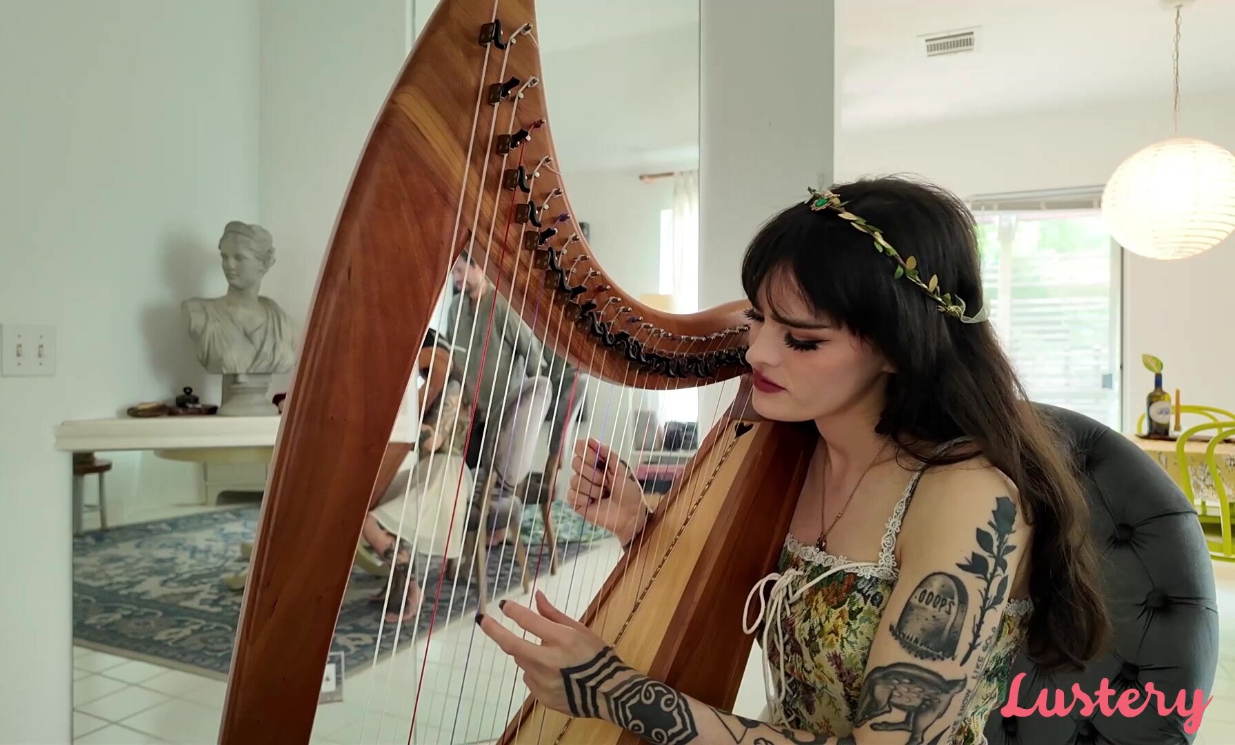 Lustery - E1835 Holly Beth And Hairy Styles Pull On My Harp Strings