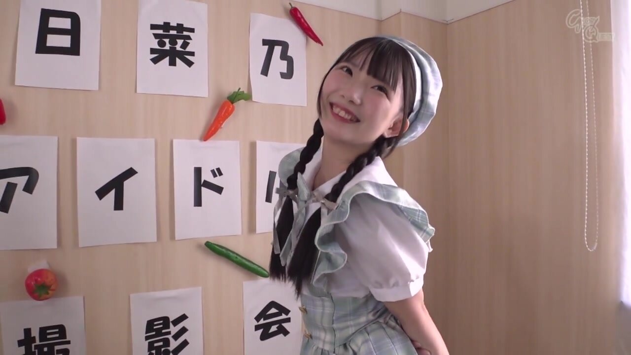 GVH-785 This damn cheeky, cold-hearted idol schoolgirl who looks down on adults is made to feel bad by being gang-flowers outdoors and turned into a sex slave for cameramen.