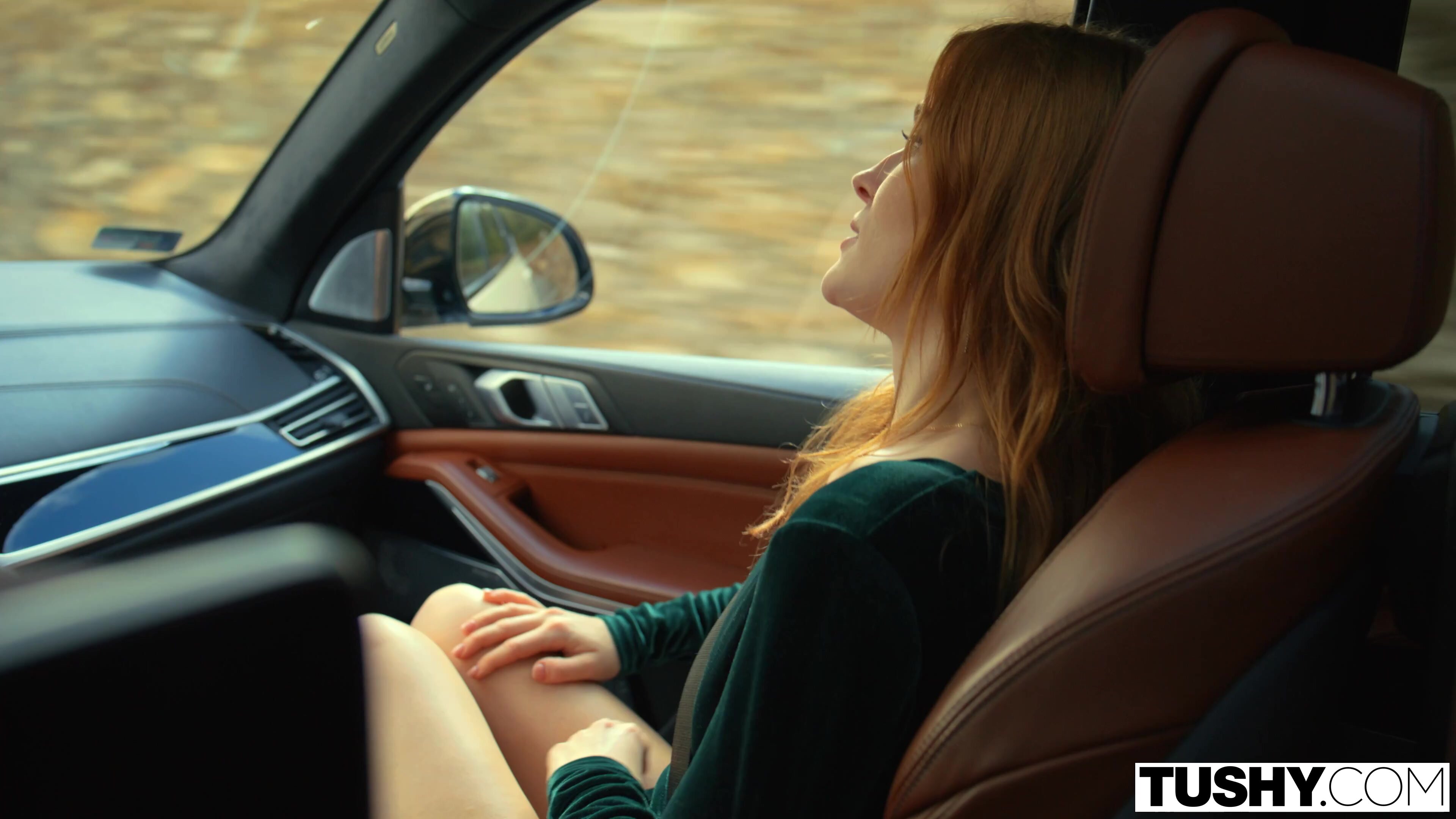 Jia Lissa Tushy: Jia's Daydream