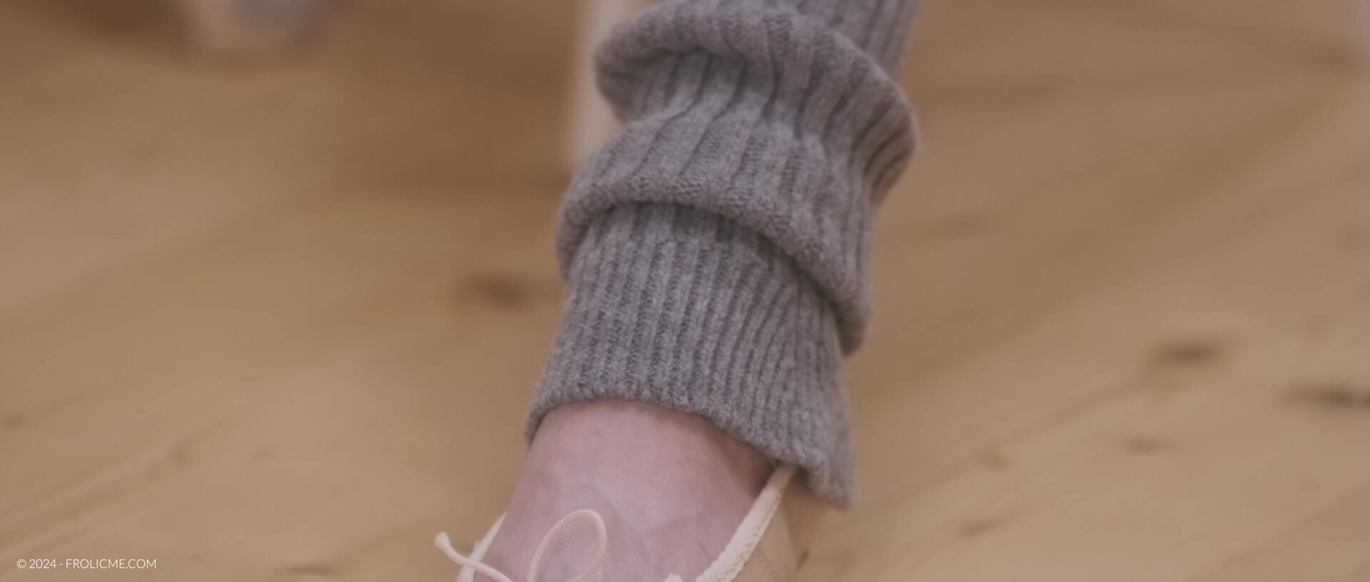 FrolicMe - Barre Time - Charlie Red