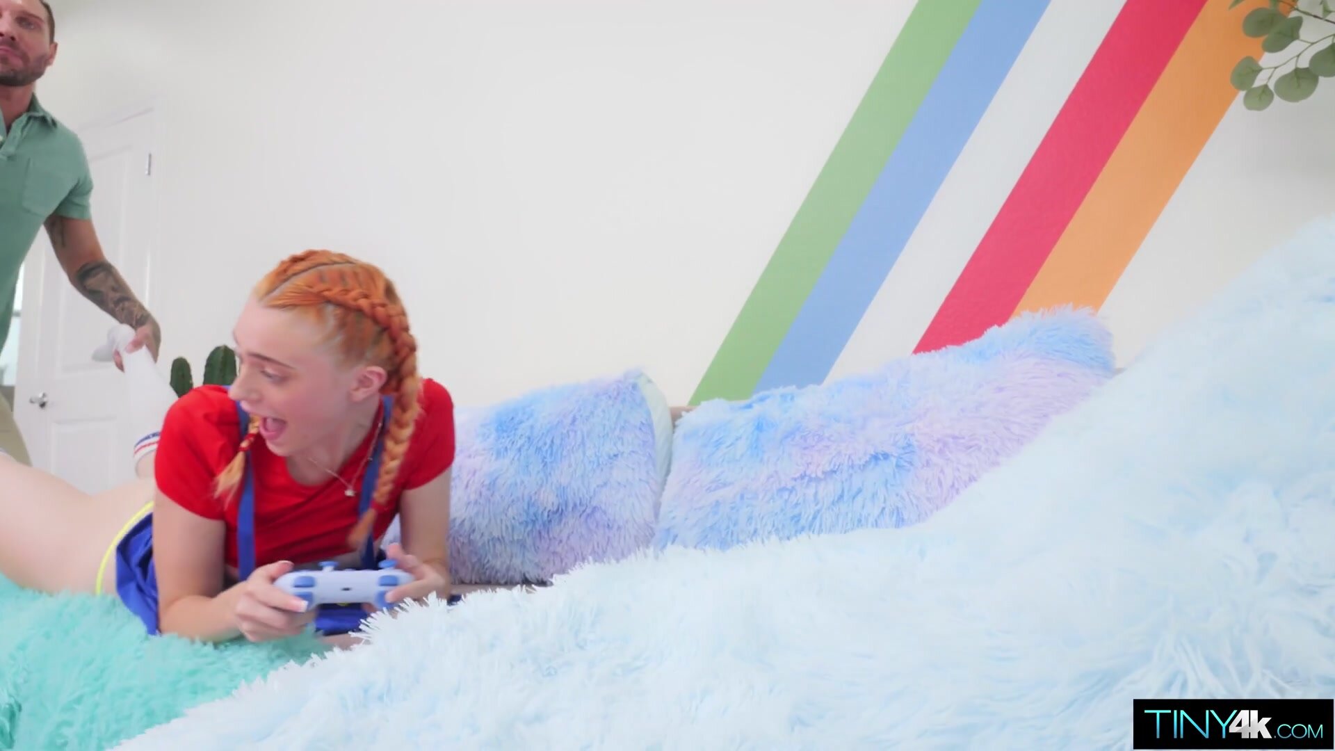 Tiny4K - Gracey Fox - Gaming Cutie