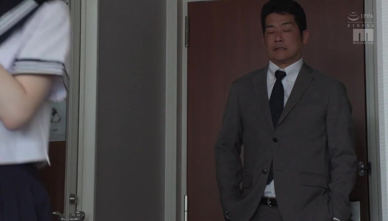 MIDA-344 As a homeroom teacher, I couldn't resist the temptation of my student and ended up having sex with him over and over again at a love hotel after school... Kira Teruhoshi