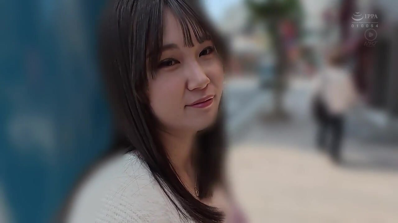 NPJS-230 "My boyfriend uses condoms, but is it okay if I do it raw?" I went out with a female friend who has a boyfriend for the first time in three years... We holed up in a hotel from noon and had a cheating NTR date where we repeatedly made love and cr