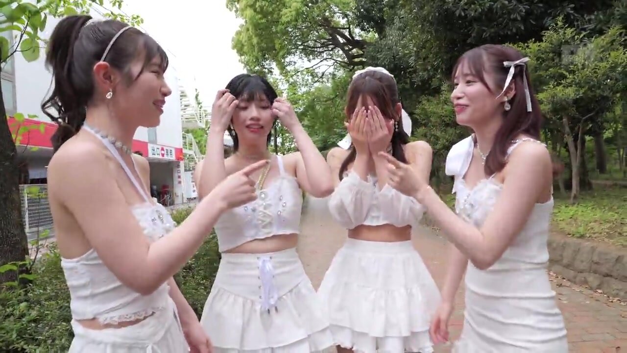 MIRD-264 Idol Harem Super SUPER Surrounded, Sandwiched, and flowers at the Same Time, Home Pervert Delivery SEX [MOODYZ 25th Anniversary] Aoi Ibuki, Ishihara Nozomi, Miho Nana, Furukawa Honoka