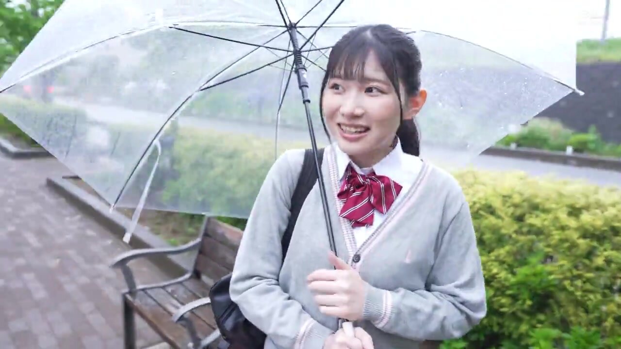 PIYO-222 What?! Her first sexual experience was with a 60-year-old?! This girl has a die-hard love for older men. 'Minami-chan, the pure masochistic girl who captivates older men'