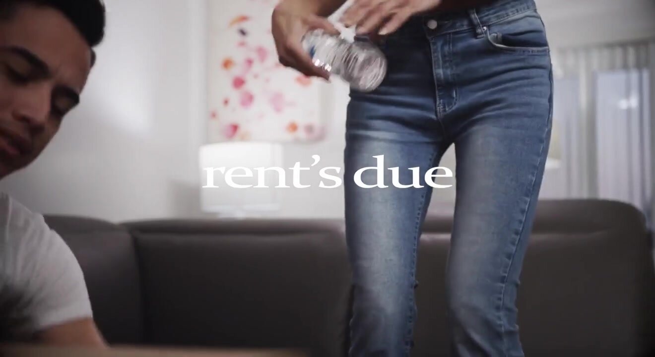 Reagan Foxx Busty Wife Seduces He New College Tenant