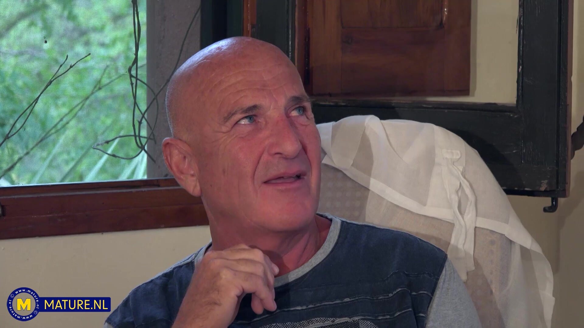 MatureNL - Fira Ventura - 19 flowers Teen Helping Out A Grandpa