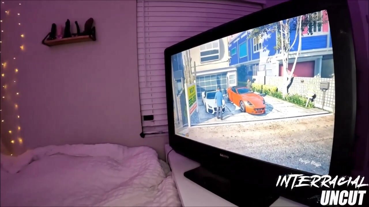 Gracie Pawg - Gamer girl pauses to get some black dick [HD Porn]