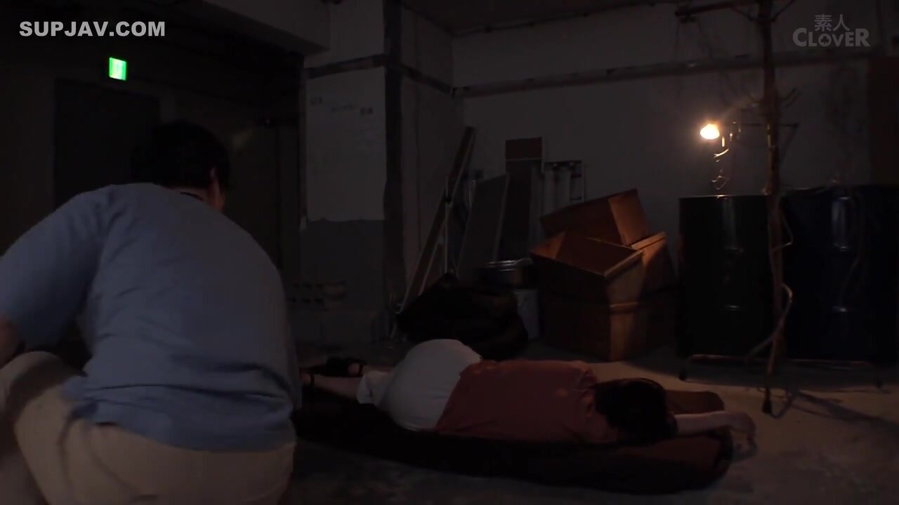 STCVS-034 【SEX ROOM ～The Room You Can’t Leave Without Having Sex～】① Mission: Drink aphrodisiacs with my classmate’s wife and resist sex! ② Mission fail!? My sassy junior colleague peed herself! ③ Unexpectedly Trapped with My Niece, Escape Impossible!? Or 
