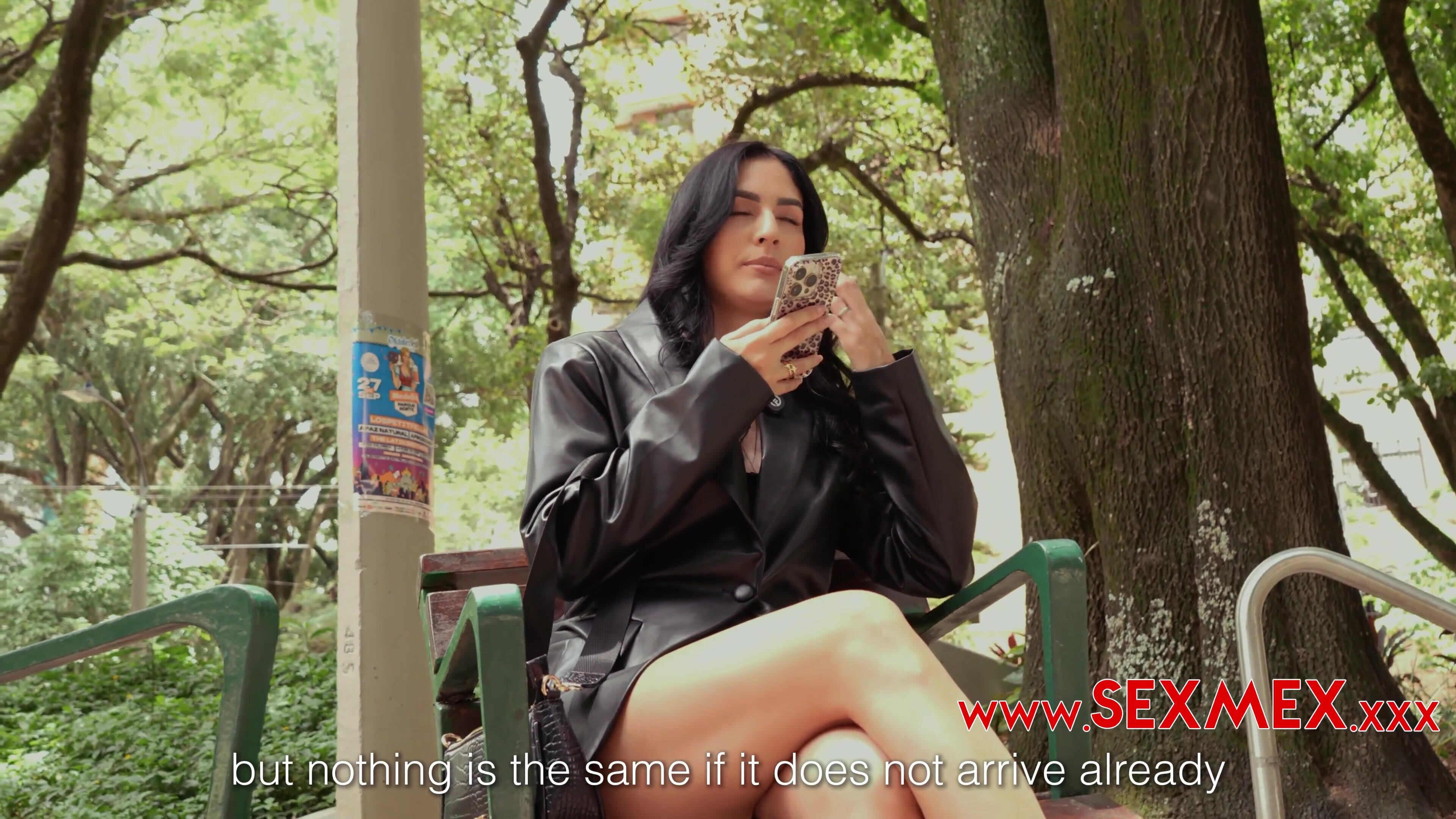 Ashley Sanz - Sexy Chick Teaches Spanish To A Tourist