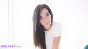 18Lust - Paris Charlotte - Raw And Tight