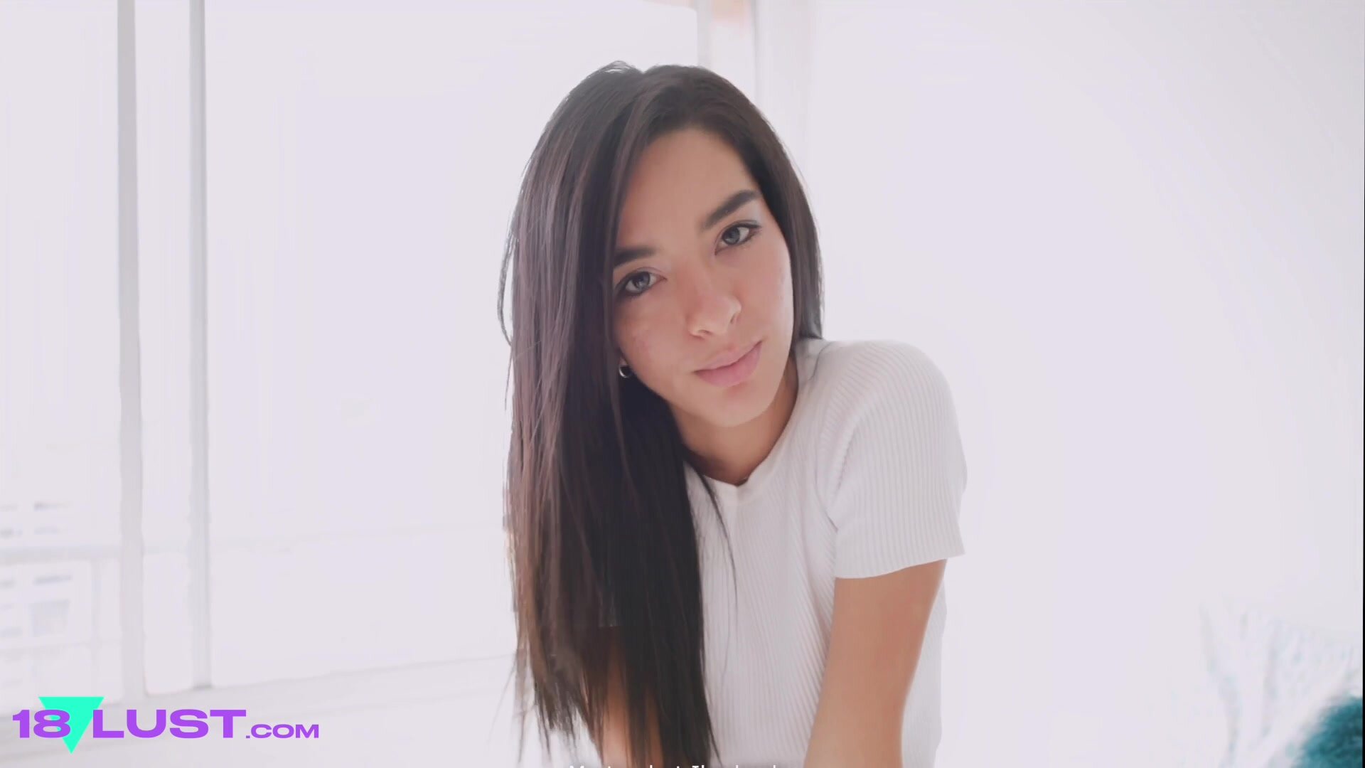 18Lust - Paris Charlotte - Raw And Tight