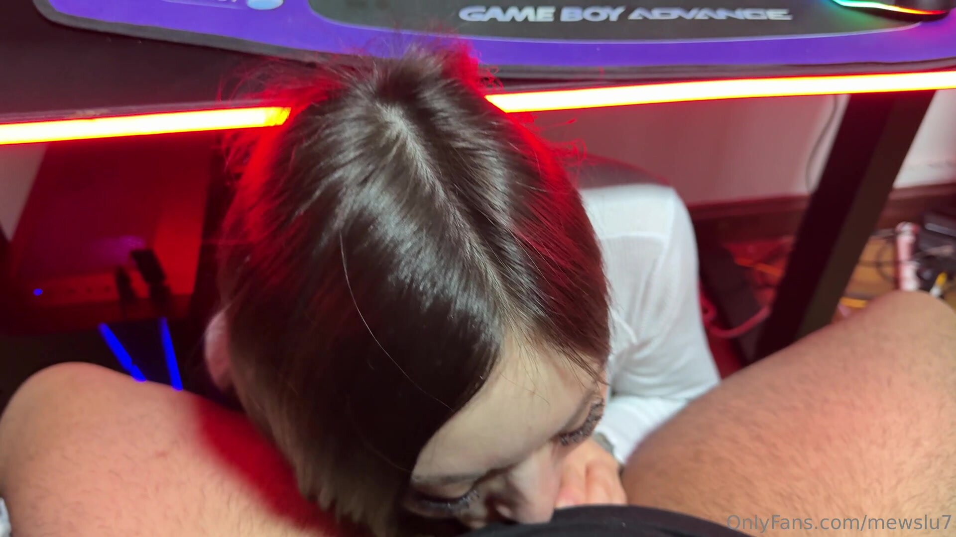 MewSlut - Paying My Editor (Aka My Boyfriend) for His Amazing Work