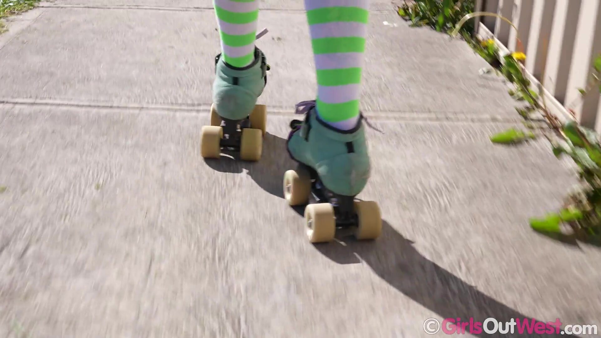 GirlsOutWest - Bliss Bomb 3