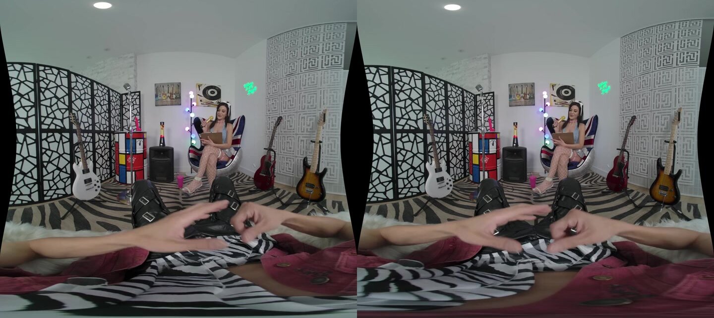 Natalie Brooks - Keep On Cockin' In The Free World