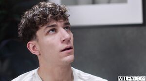 Milfy - Lexi Luna - Naughty MILF Lexi Seduces Young Stud In Shower