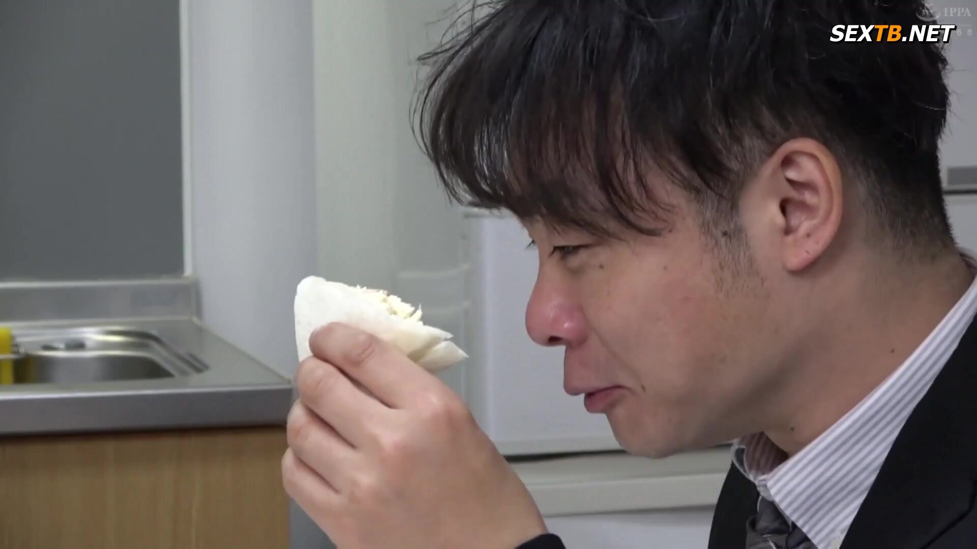 ERDM-188 You Can't Do This With Your Relatives!! 4 Hours Of Naughty Relationships With My Aunt Who Is A Little Younger Than My Mother