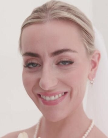 Emily Belle pissing bride