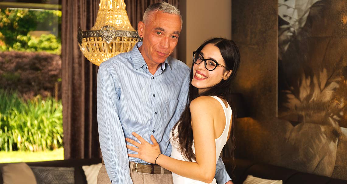 Briseida Myers - Beauty Briseida Fucks Senior Stefan