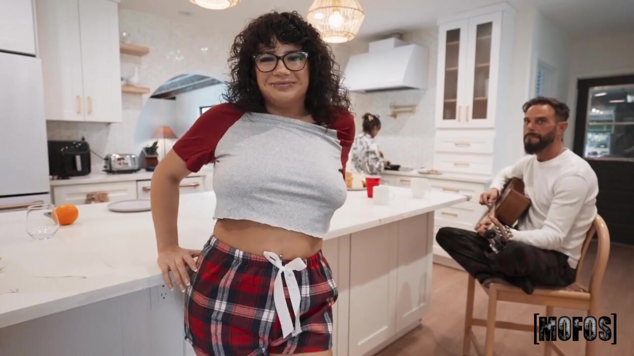 Kitty Kewpie - Dick Its Whats For Breakfast