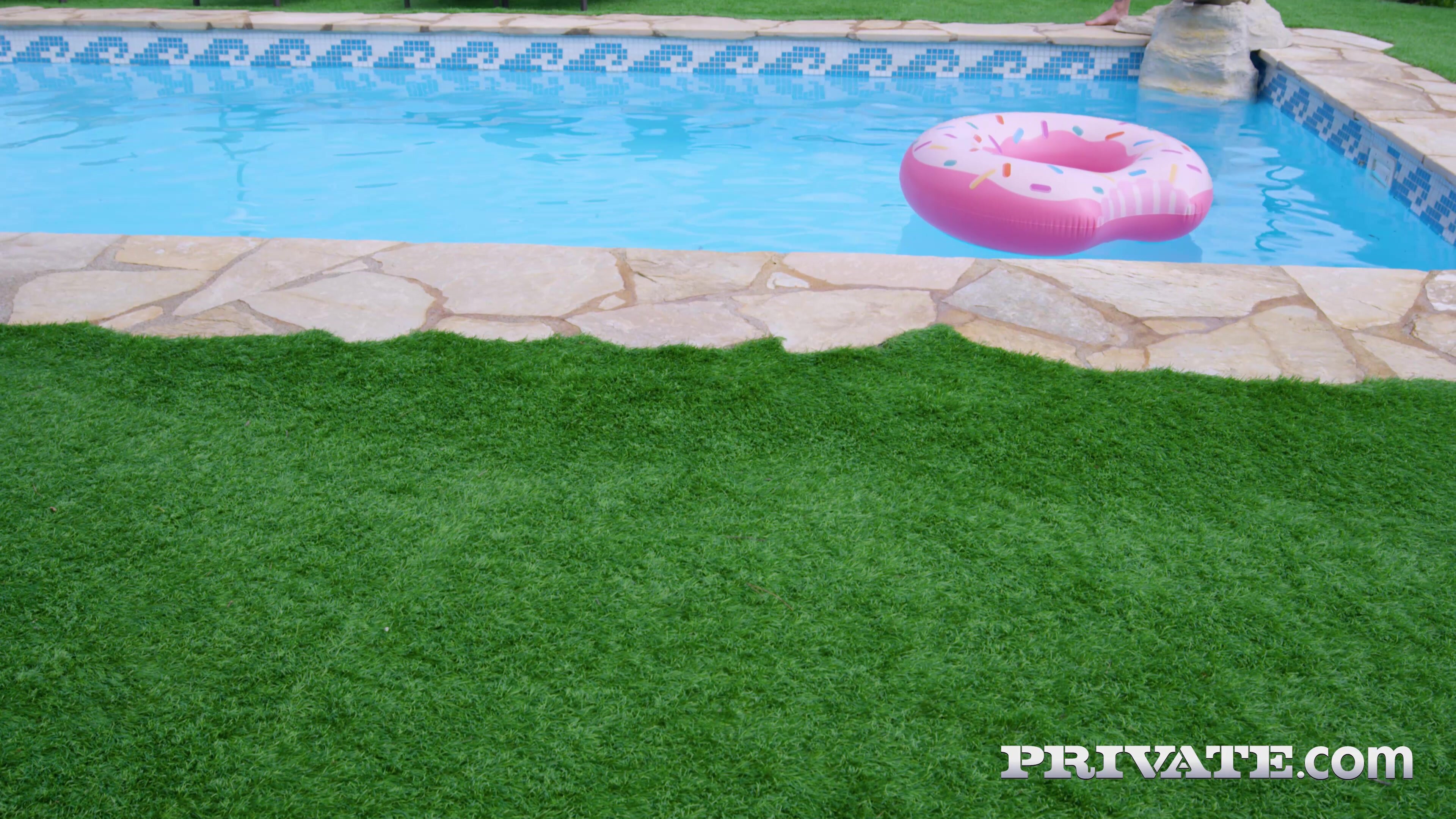 Lya Missy Mystery Client Enjoys Poolside Anal