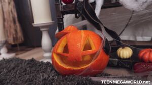 Katy Rose in spookiest sex night