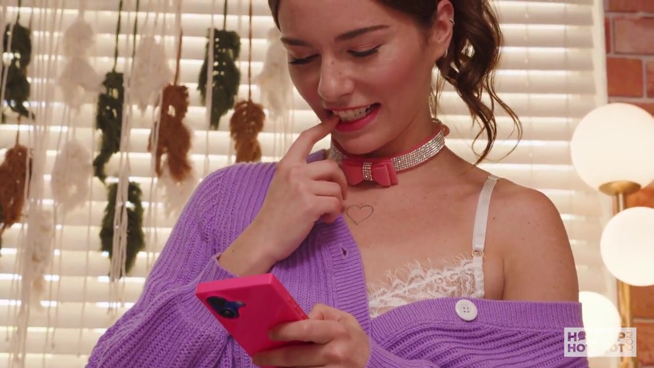 Tess Thompson - Episode 442 - HookupHotshot