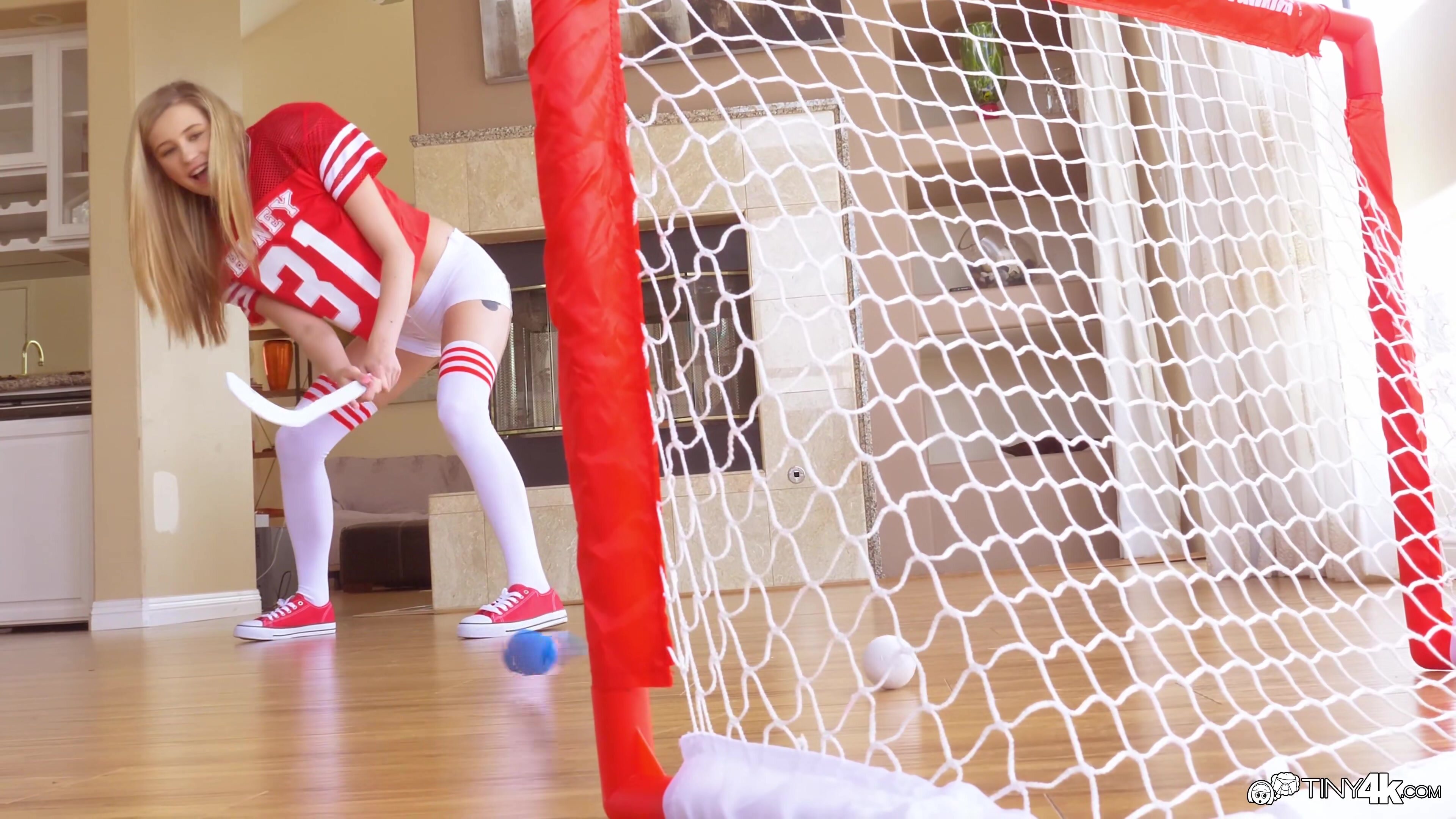 He Shoots He Scores - Tiny 4K