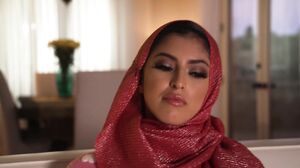 Sophia Leone - New House, No Shoes in HD