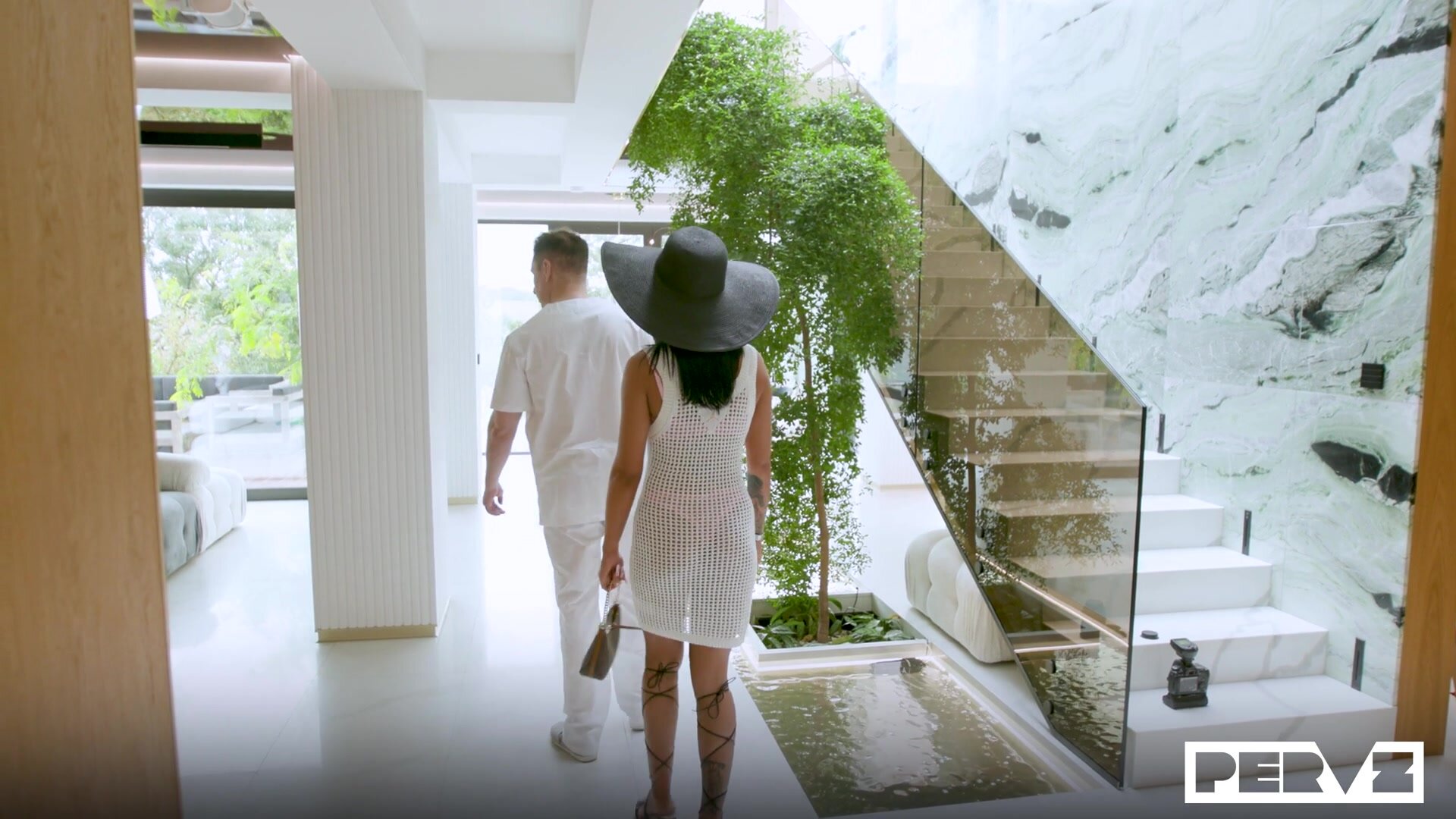 PervMassage - Needy Eurobabe Fucked Rough by Her Masseuse - Chloe Heart