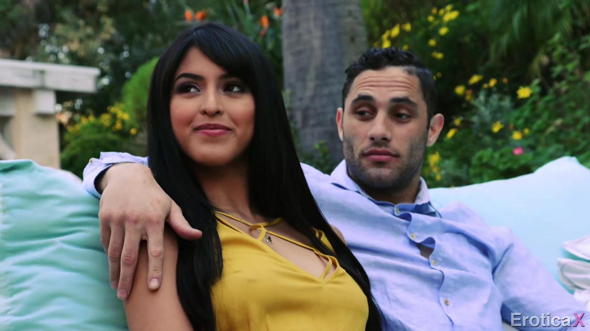 EroticaX - Sophia Leone, Leah Gotti - Pleasant Surprise