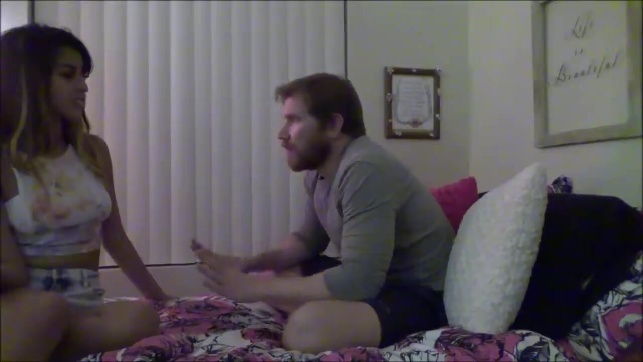 FamilyTherapyXXX - Sophia Leone - Stepsisters Secret Boyfriend