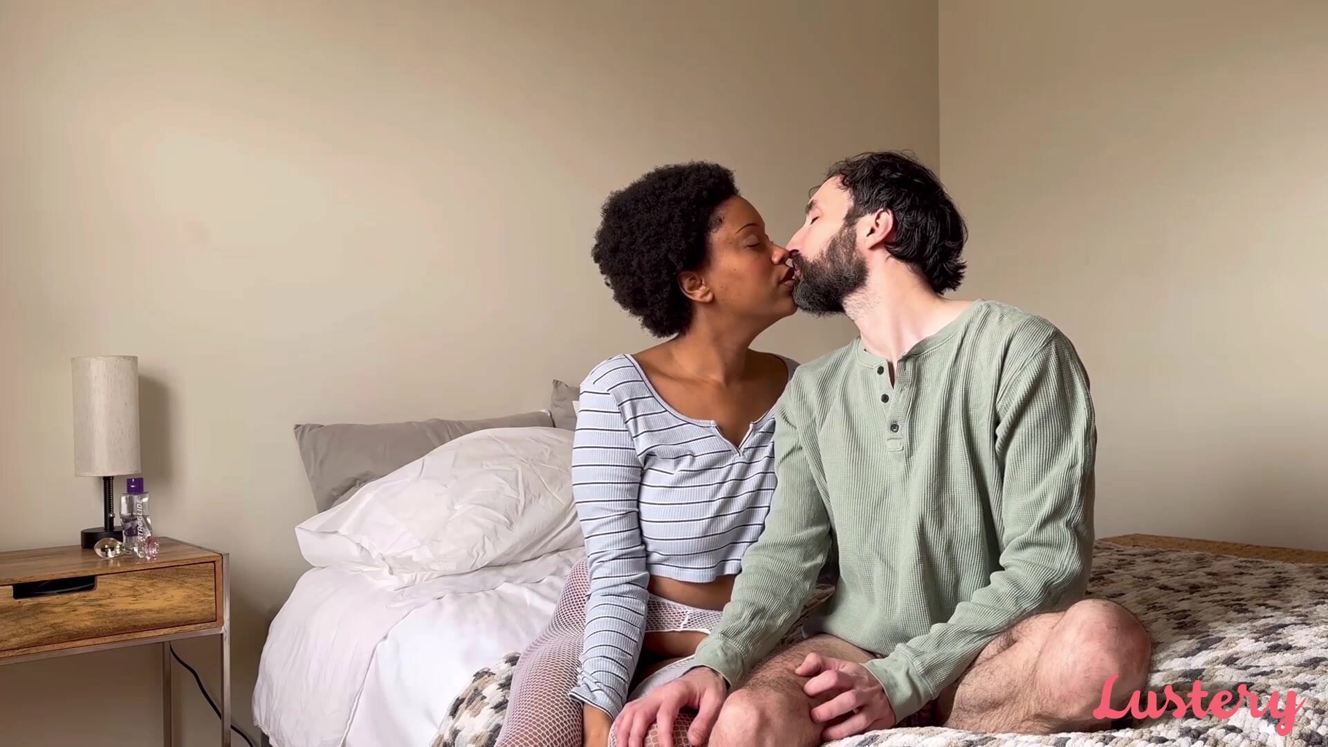 Lustery - E1858 Jami And Soli A Derriere Affair