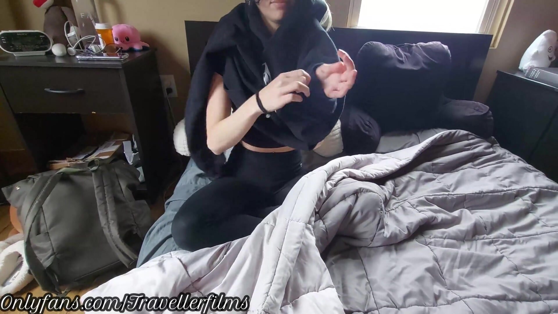 College Teen Stops Studying For A Creampie - Travellerfilms