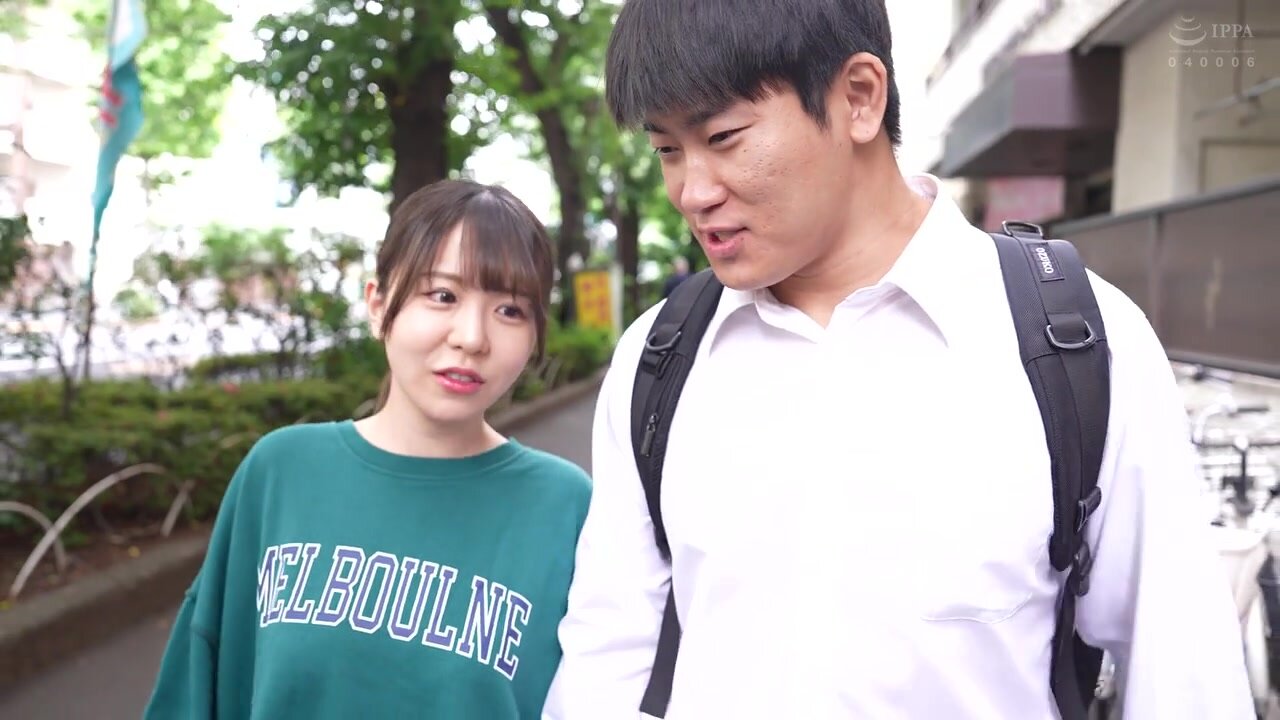 MKON-119 My girlfriend was a clean freak, but she was left in a stinky, trashy room after being creampied by a middle-aged man and left in tatters - Kashiwagi Konatsu