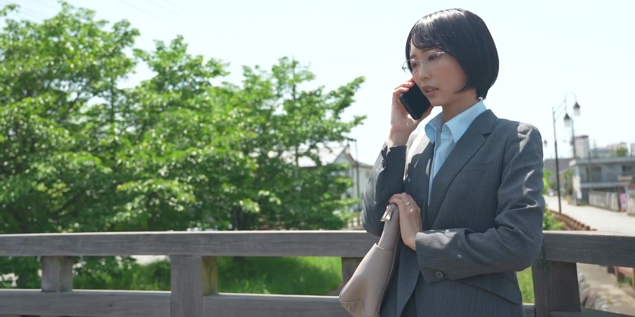 MOND-300 My Admired Female Boss and Yukine Nakazaki
