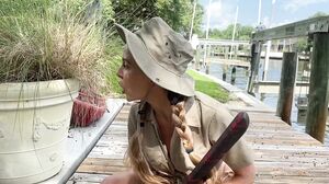 Cherie&Dani - Crocodile hunt