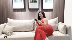 Una Joven Colombiana Deja Que Su Hermanastro La Seduzca Para Tener Sexo Danner Mendez E Iris Rodríguez con Iriannis Rodriguez