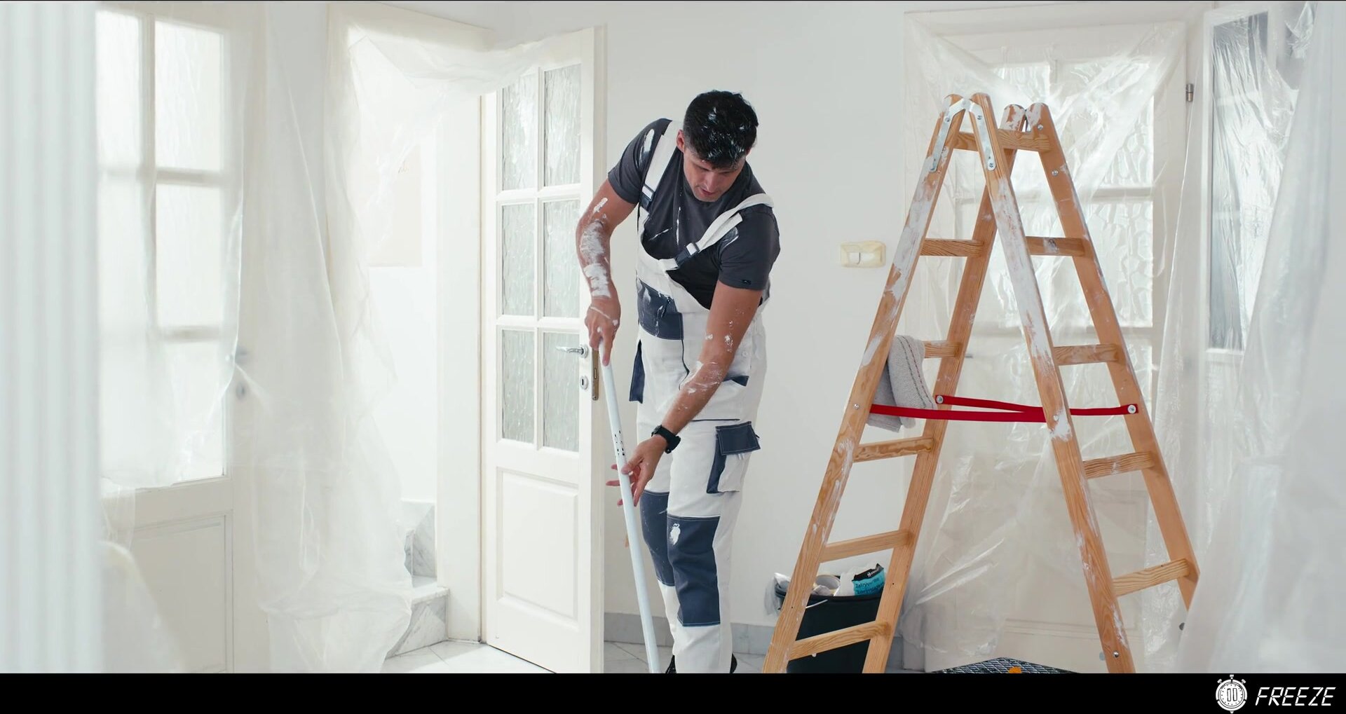 Freeze - Milan Cheek - Wet Paint