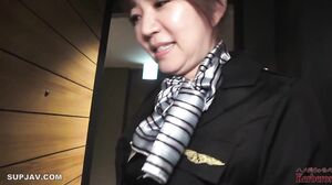 [Uncensored X Personal Shooting] She Came To Have Sex Before The Flight Dressed As A Stewardess. This Beautiful Married Woman Who Doesn't Look Like She's In Her 50s Is Too Sexy! The Service Of This Super Erotic CA Is Amazing.