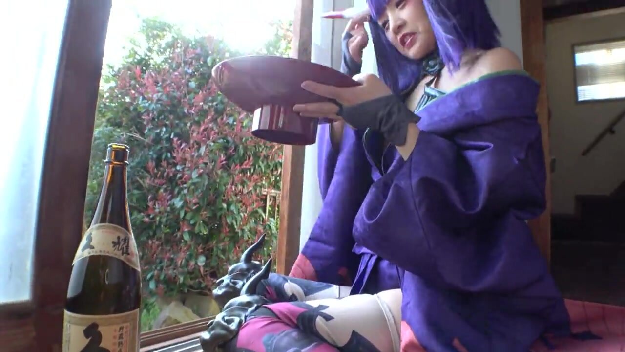 DJN-028 The more drunk she gets, the more erotic she becomes! A lewd, drunk, slutty, small-time, female, bratty, cosplayer, genuine, raw creampie fuck