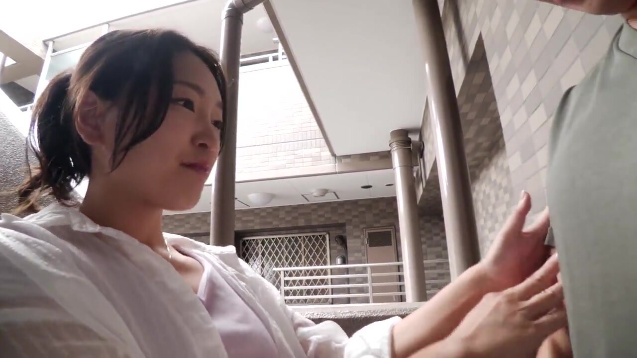 MNSE-064 [4K] I'm a Slut Reiwa Edition No Panties Big Tits Married Woman Slut Rinka Amemura Rinka