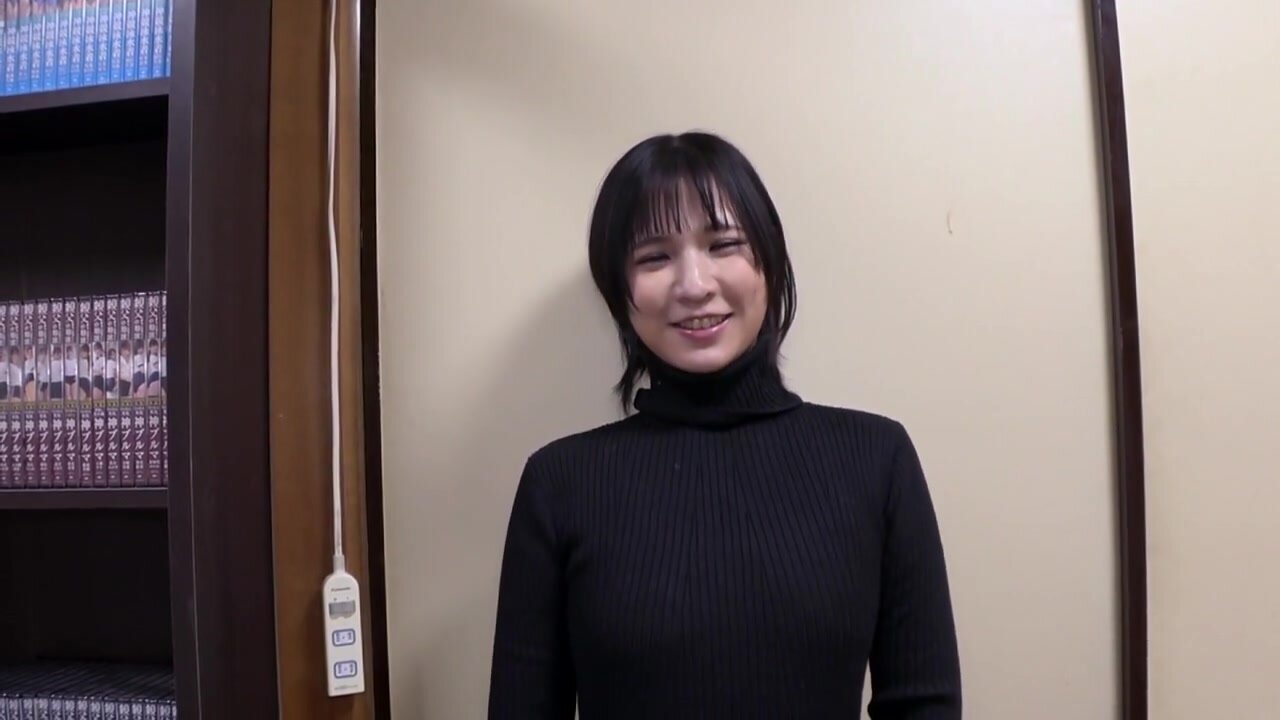 OKK-101 Miyazaki Rin's Wet, Shiny, and Tightly Fitting Divine Competitive Swimsuit. Enjoy the sight of a cute girl in a competitive swimsuit! This AV starts with secretly filming her changing clothes, and includes fetish close-ups of her small breasts, bi