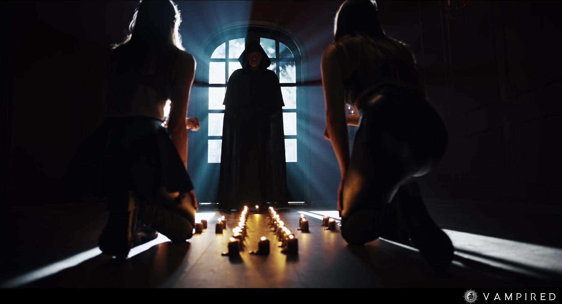 Vampired - Octavia Red Talia Mint And Tiffany Tatum - Hunters