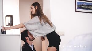 Princess Alice - Girls at Work: Stories #5x