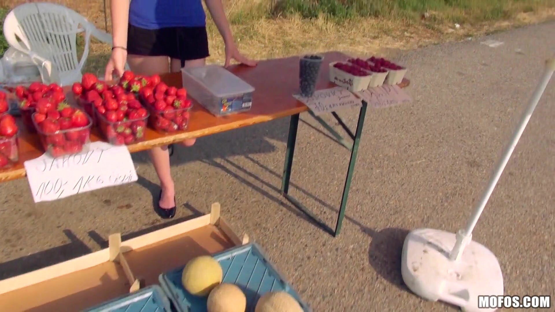 Linda Sweet She Tastes Like Strawberries