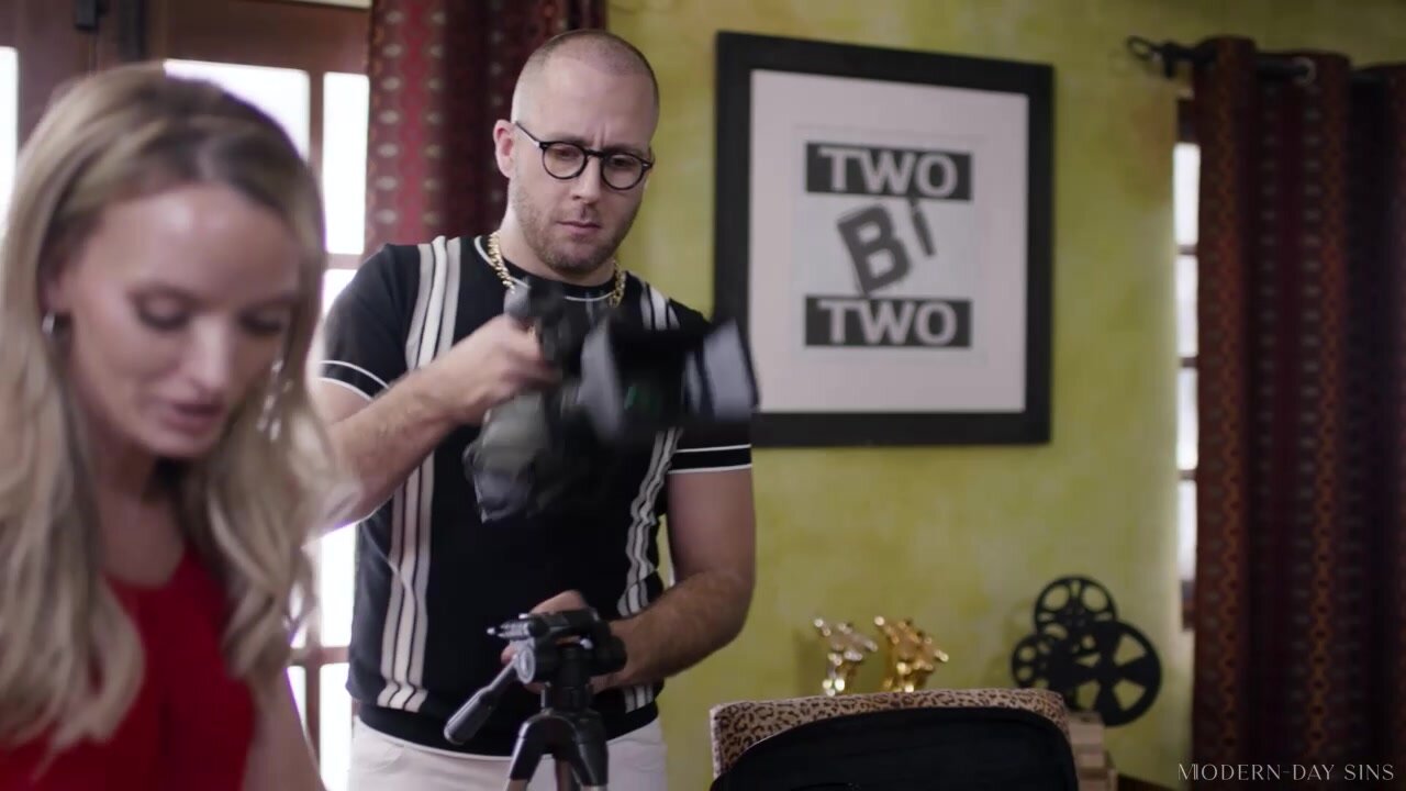 Pristine Edge Gorgeous Blonde Has A Threesome With A Bisexual Couple