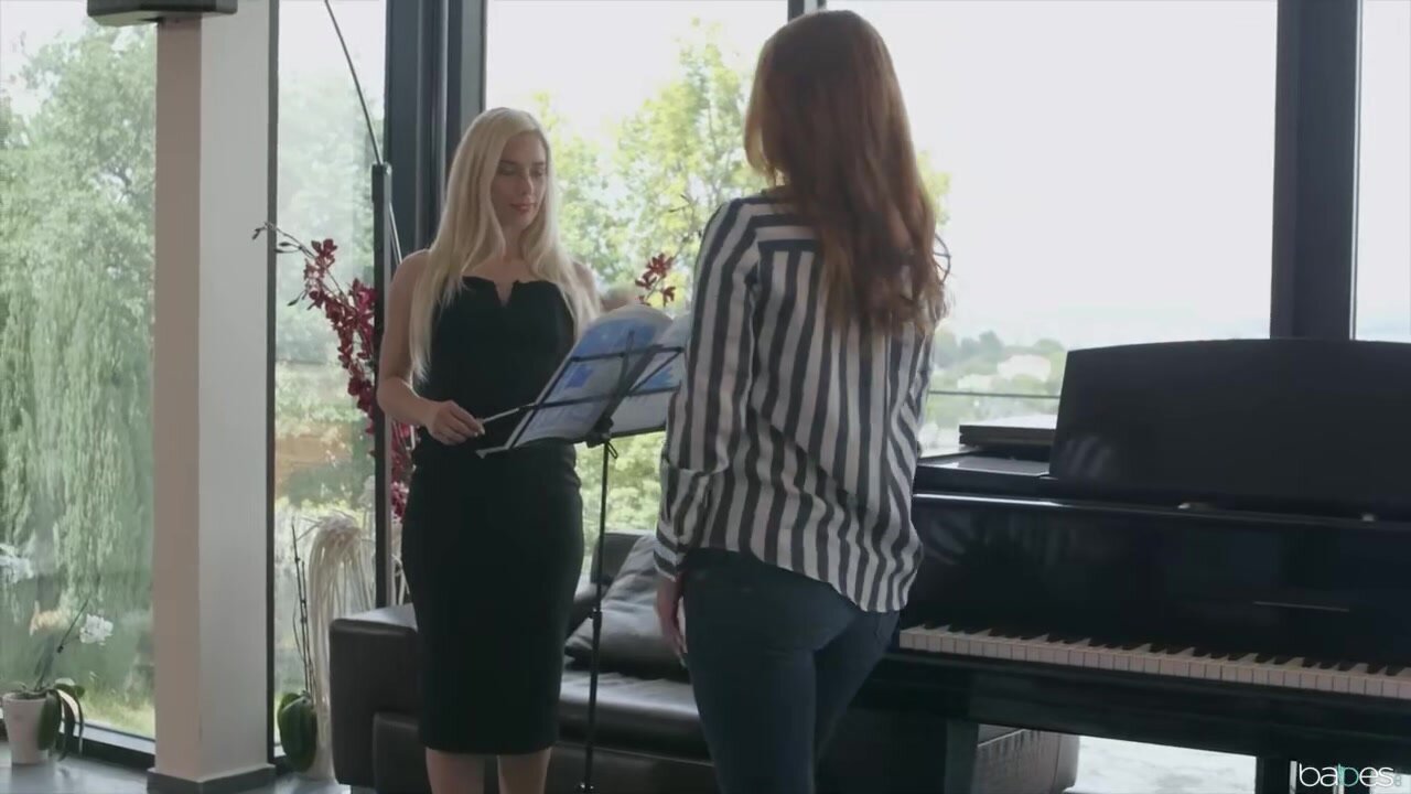 Babes - Hitting the High Notes - Daphne Klyde, Nesty